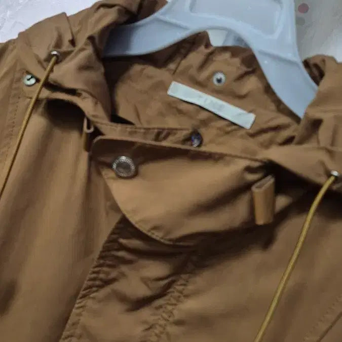 [BUNJANG] Time Hooded Windbreaker Jacket / 타임  후드( 지퍼 내장형) 바람막이  ( 충전재   내피  탈착) 자켓