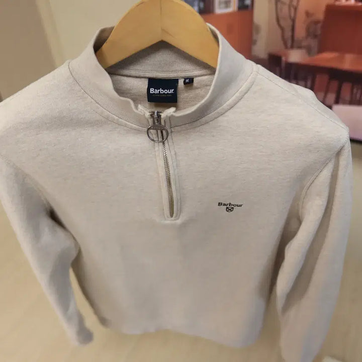 [BUNJANG] Barbour Half-Zip Sweatshirt / 바버 반집업 맨투맨 깔끔한 감성 하나