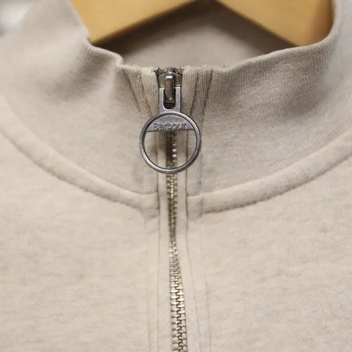 [BUNJANG] Barbour Half-Zip Sweatshirt / 바버 반집업 맨투맨 깔끔한 감성 하나