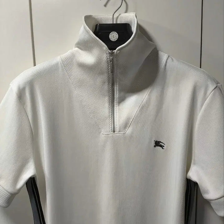 [BUNJANG] Burberry High Neck Half Zip Knit / M 버버리 하이넥 니트 반집업 하프집업