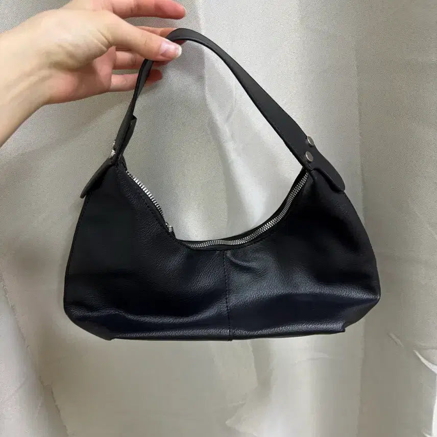 [BUNJANG] Temu Shoulder Bag Black / 테무 가방