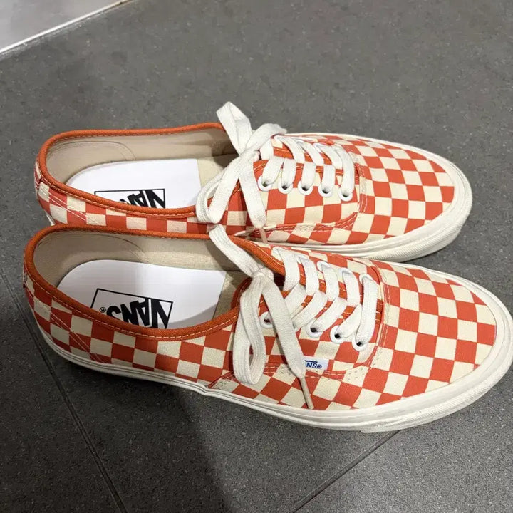 [SOLD OUT] 반스 어센틱