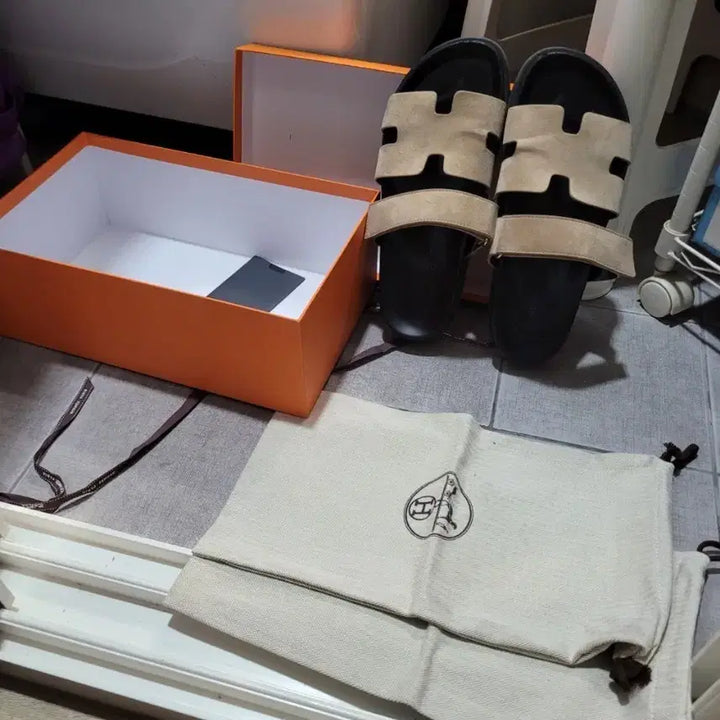 [SOLD OUT] 에르메스 시프레 스웨이드[43]