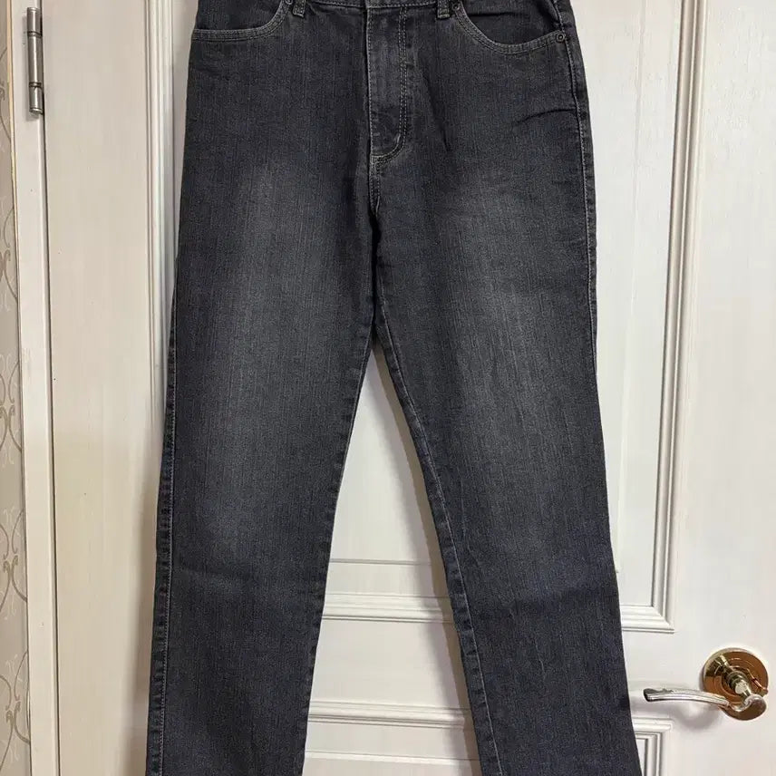 [BUNJANG] Black Denim Straight Jeans / 흑청 일자바지