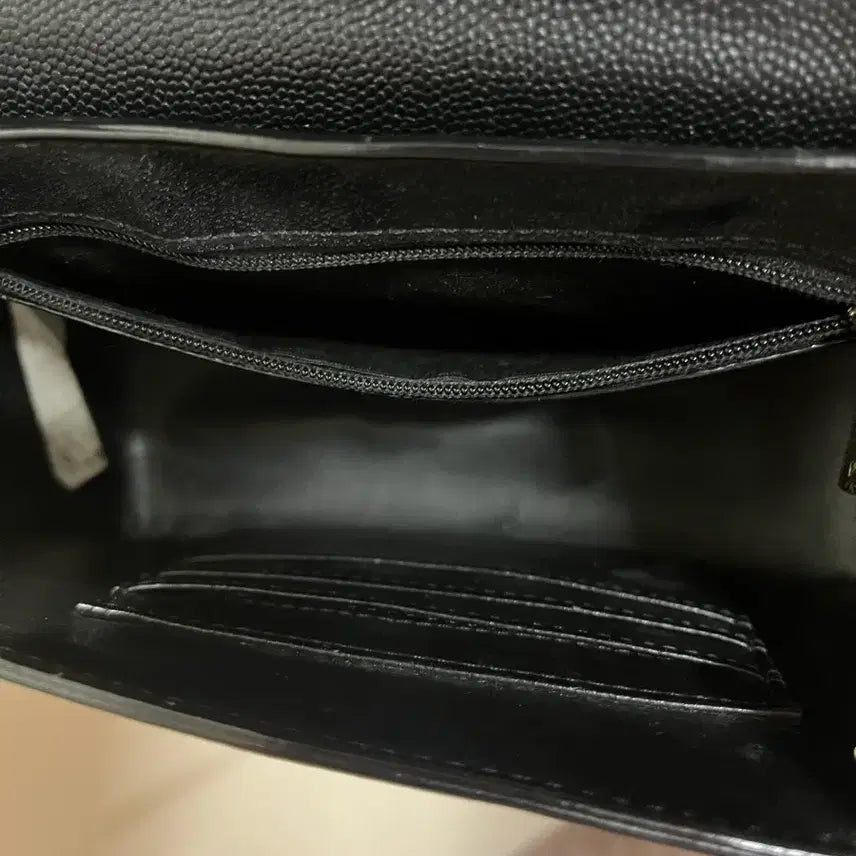 [BUNJANG] Charles &amp; Keith Black Chain Shoulder Bag / 찰스앤키스 블랙 체인 가방