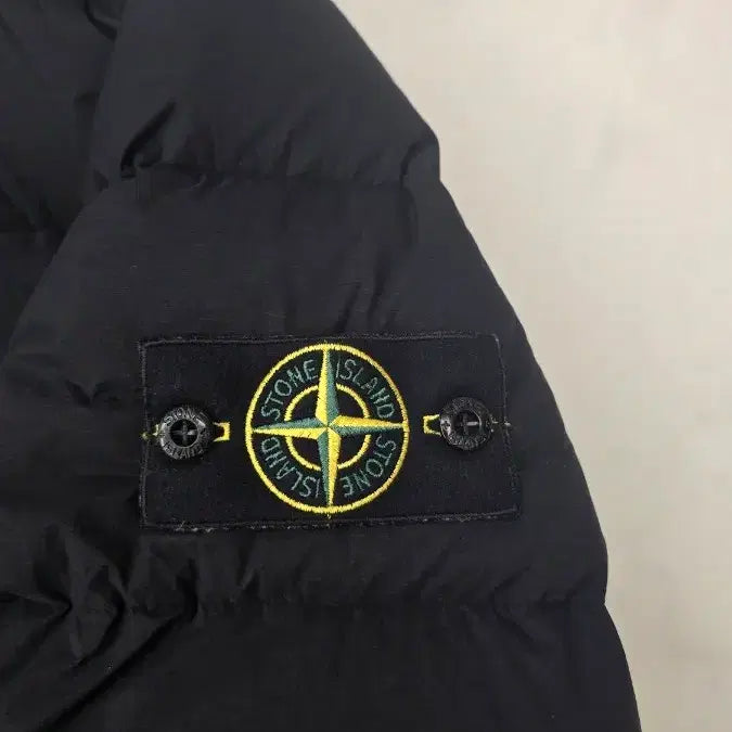[BUNJANG] Stone Island Seamless Tunnel Padded Jacket / 스톤아일랜드 블랙 24fw  심리스 터널 급처