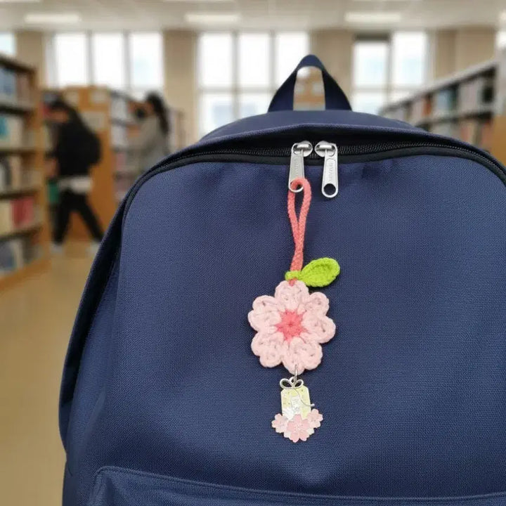 [BUNJANG] Handmade Cherry Blossom Crochet Keyring / [시즌한정] 봄을 담은 벚꽃 단면 핸드메이드 코바늘 키링 - &