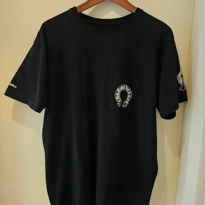 [SOLD OUT] 크롬하츠 홀스슈 퍽유 반팔 티셔츠 블랙 XL