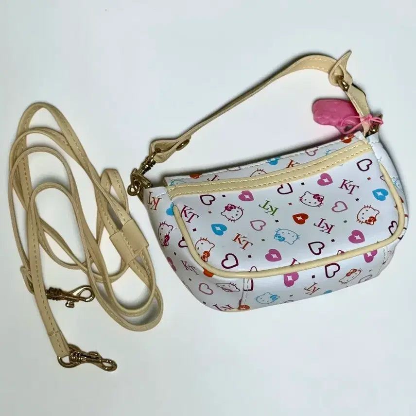 [BUNJANG] Hello Kitty 3-Way Mini Pouch Bag (2003 Vintage) / [극희귀/2003] 고전 헬로키티 3way 미니 파우치백 (백꾸/마이크로