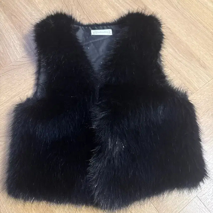 [BUNJANG] Eco Fur Bling Vest Top / 에코퍼 에코 펄 블링 조끼 베스트 검정색 털