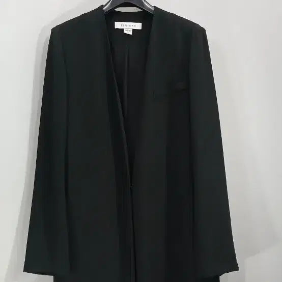 [SOLD OUT] S.LRIAHH 블랙 노카라 자켓