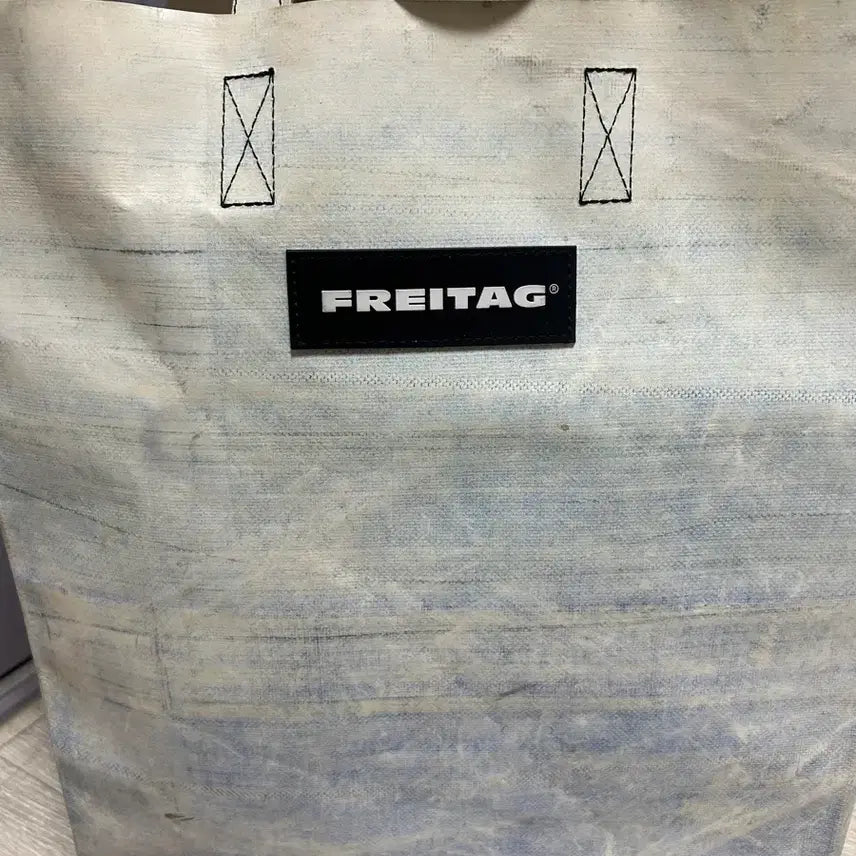 [SOLD OUT] 프라이탁 마이애미 하늘색
