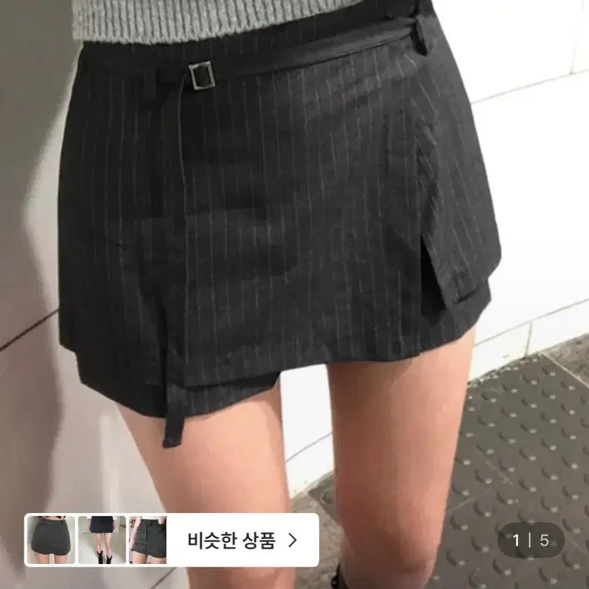 [BUNJANG] (배포 새상품) 베이델리 리츠 스트라이프 랩 치마바지 네이비 / (배포 새상품) 베이델리 리츠 스트라이프 랩 치마바지 네이비