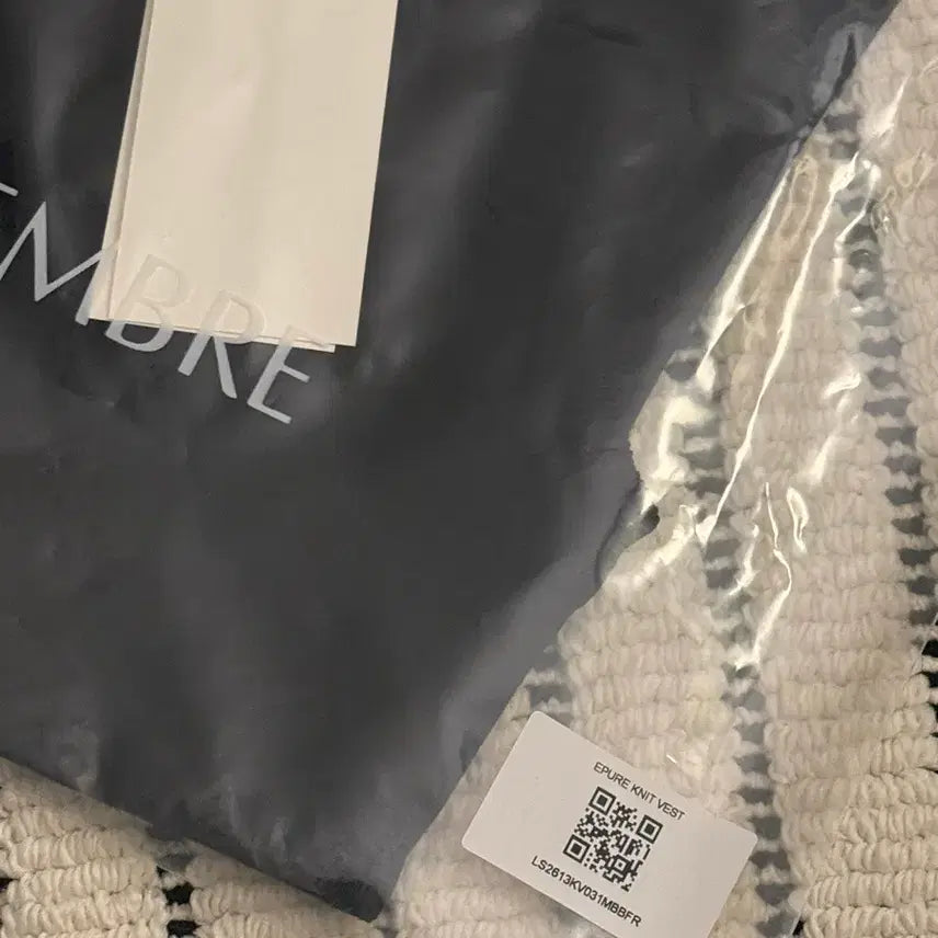 [SOLD OUT] 르917 EPURE KNIT VEST