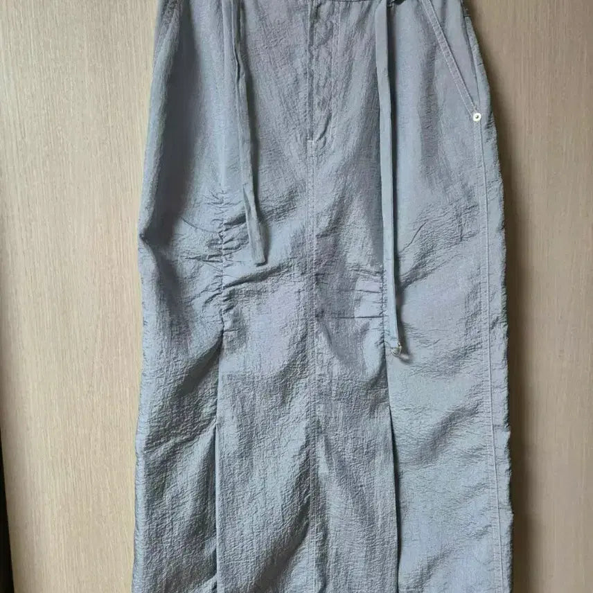 [SOLD OUT] (23년) 오르 ORR 나일론 롱스커트 스몰
