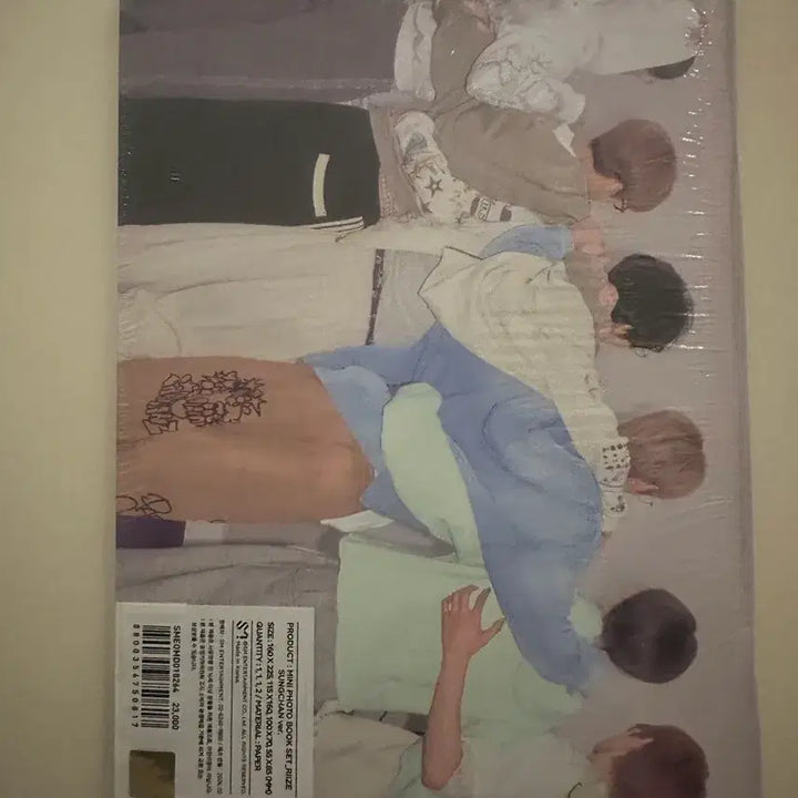 [BUNJANG] RIIZE Signature Mini Photobook Wonbin Sealed / 라이즈 시그 미니포토북 원빈 미개봉