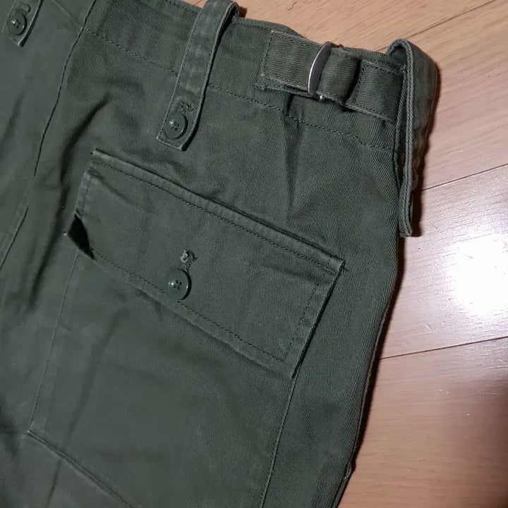 [SOLD OUT] 31 32 / 무신사 스텐다드 밀리터리팬츠/토415-55