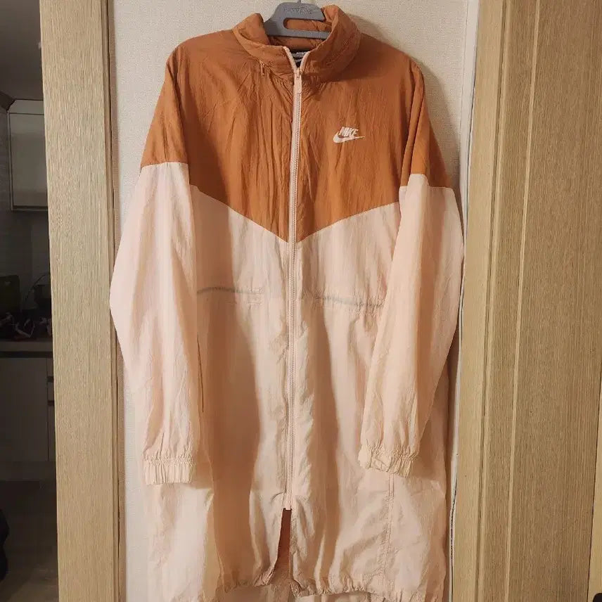 [SOLD OUT] 나이키 윈드러너 롱 코트 핑크 브라운 여성