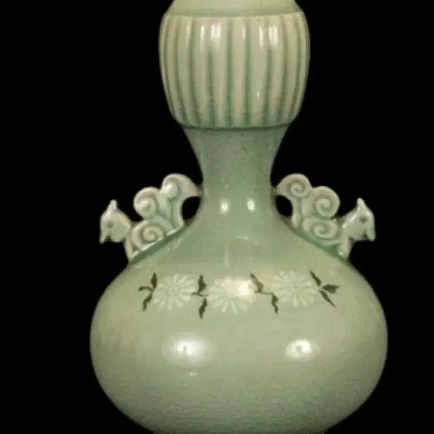 [BUNJANG] Ji Sun-tak Celadon Unique Shape Ewer / 특이한 기형 무형문화재 지순탁 청자 호리병