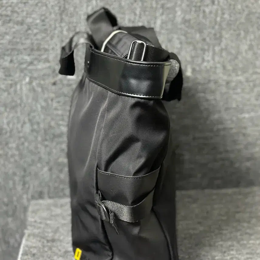 [SOLD OUT] 내셔널지오그래픽 토트백 블랙