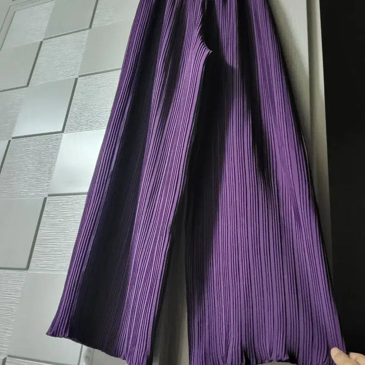 [SOLD OUT] 플리츠 와이드 팬츠