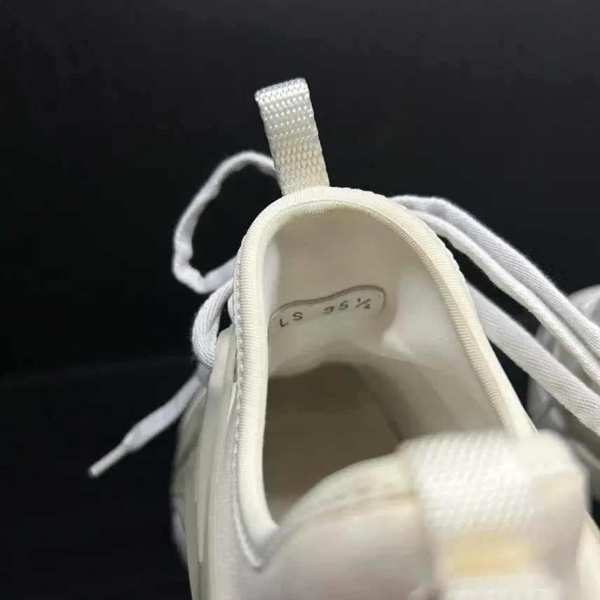 [SOLD OUT] 디올 디커넥트 스니커즈