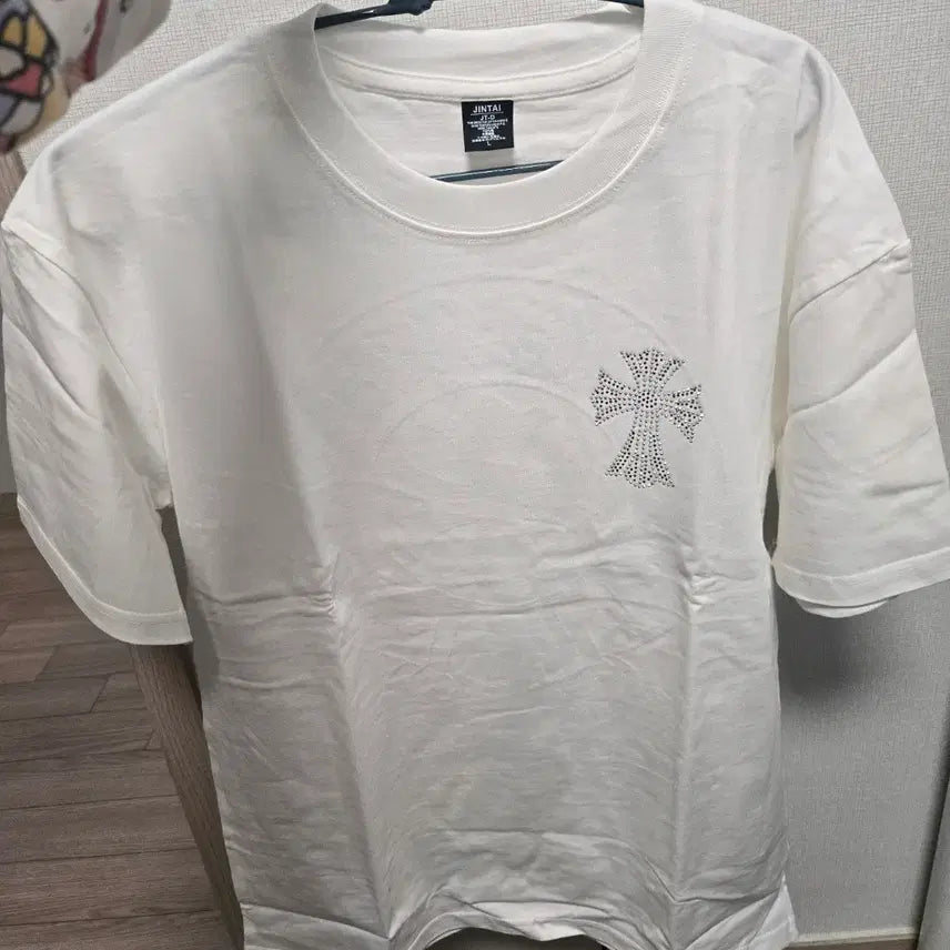 [SOLD OUT] 화이트 십자가 반팔 티셔츠