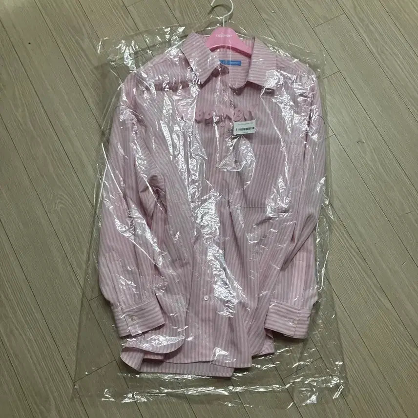 [SOLD OUT] RIBBONBIT 리본빗 제이스 스트라이프 셔츠