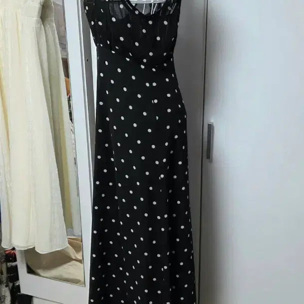 [SOLD OUT] Juicy Maxi Dress 롱원피스 미사용