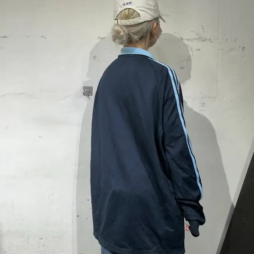 [SOLD OUT] 아디다스 네이비 스카이 블루 삼선 오버핏 올드스쿨 트랙탑 져지 2XL