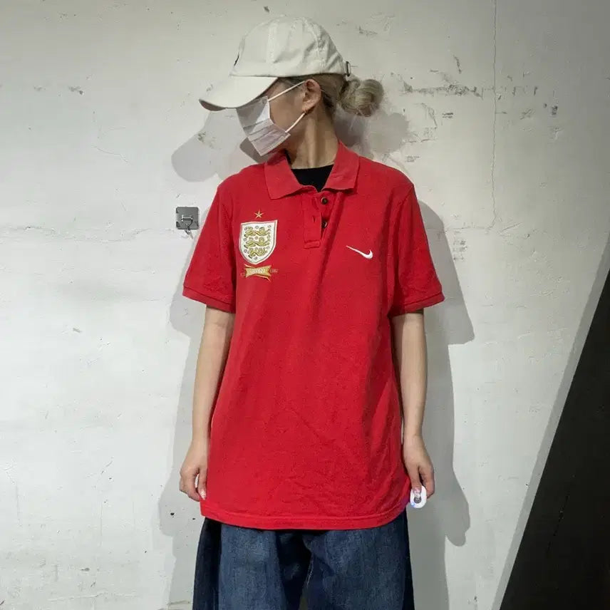 [SOLD OUT] 나이키 레드 잉글랜드 화이트 로고 축구팀 반팔티 L