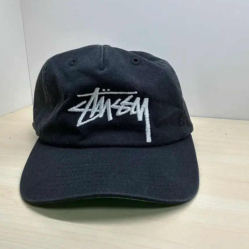 [SOLD OUT] 스투시 미드 뎁스 빅 스탁 스냅백 쉐도우 블랙
