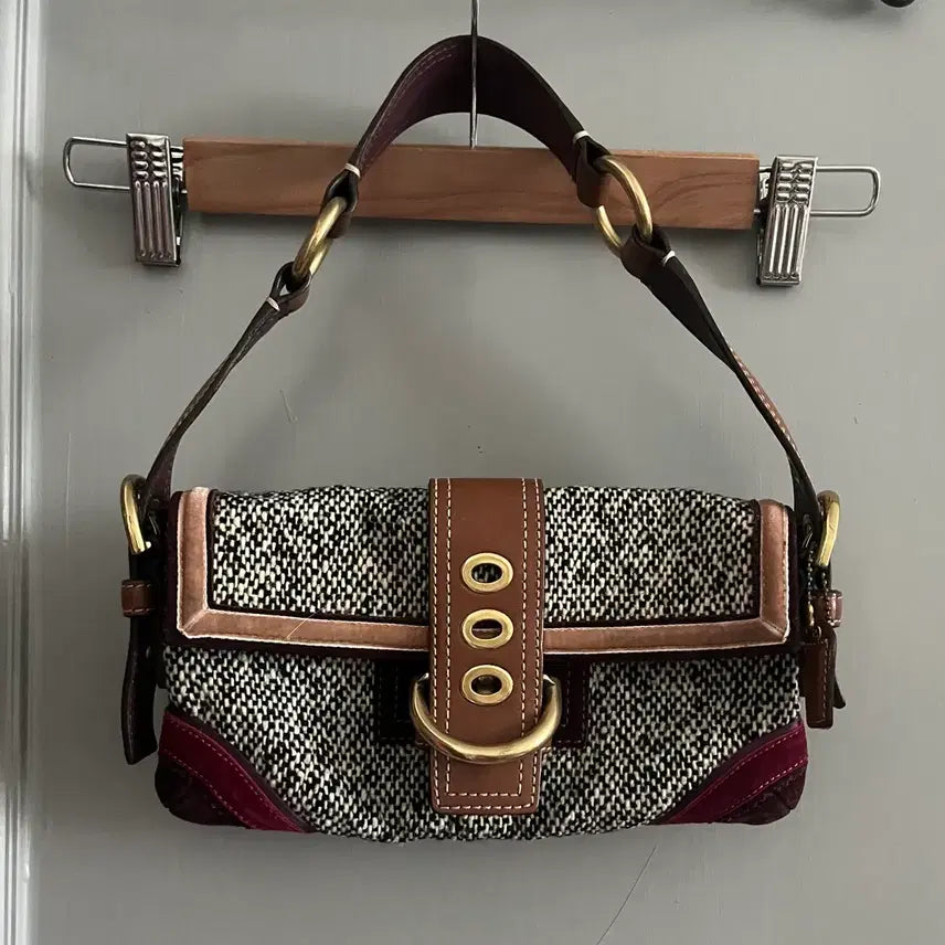 [BUNJANG] Coach Tote Bag / 코치 자카드 사첼 버클 플랩 토드백