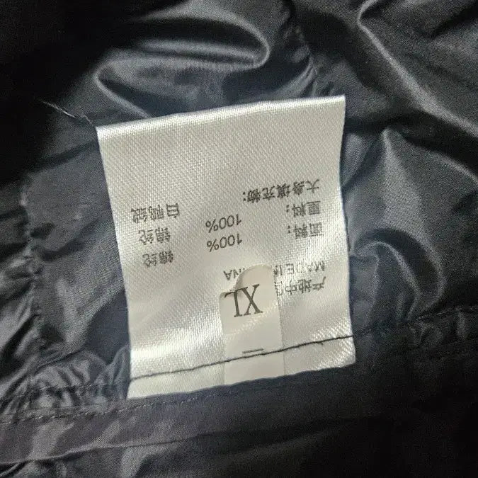 [SOLD OUT] 블랙 경량 패딩 조끼