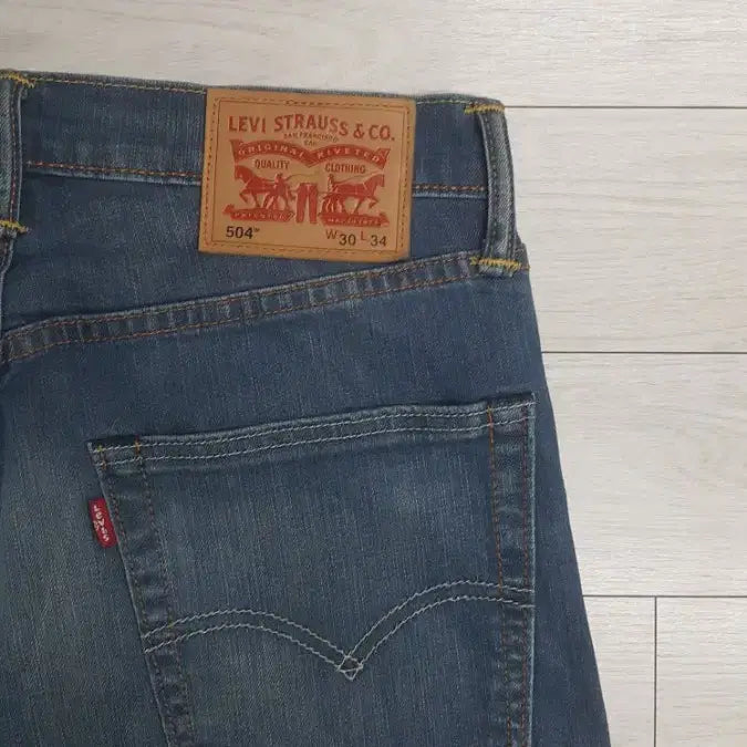 [SOLD OUT] 리바이스진504 정품(사방스판) S.F 30~31인치(No.168)해외판