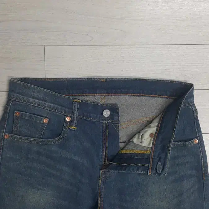 [SOLD OUT] 리바이스진504 정품(사방스판) S.F 30~31인치(No.168)해외판