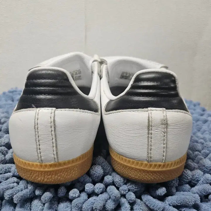 [SOLD OUT] 아디다스] 우먼스 삼바 LT 클라우드화이트 225