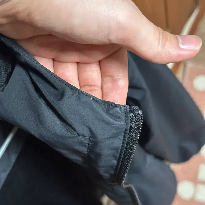 [BUNJANG] Yale &amp; ARC Detachable Windbreaker Jacket / 예일&amp;ARC 바람막이 L