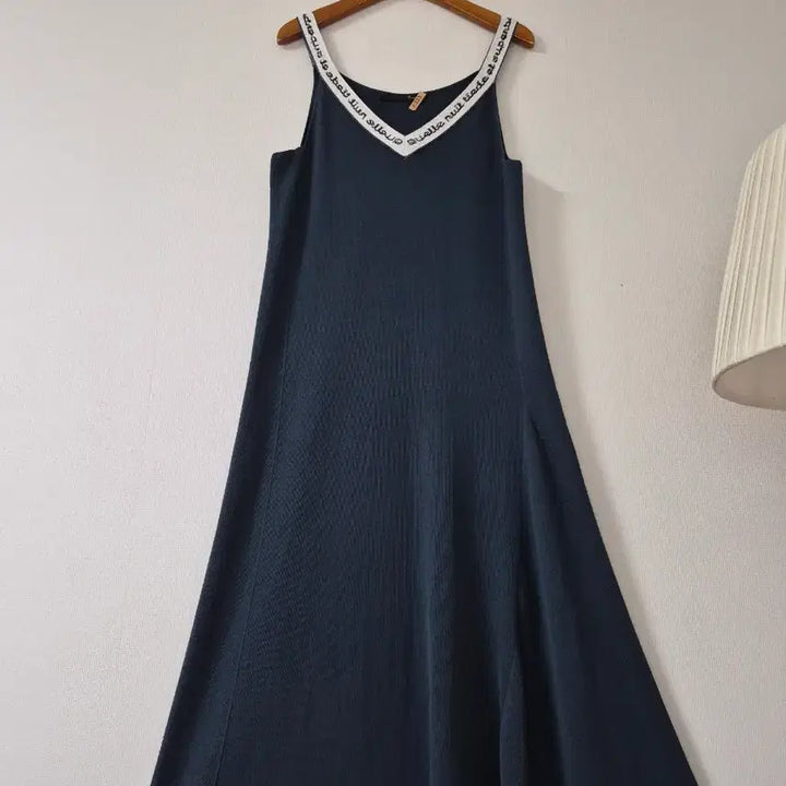 [BUNJANG] G-Cut Navy Long Slip Dress / [지컷]네이비 롱 슬립 원피스 나시형