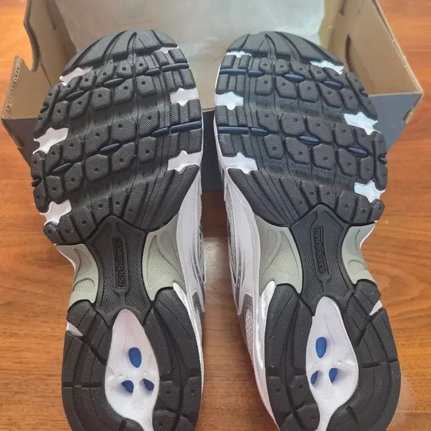 [BUNJANG] New Balance 530 White Silver Sneakers / 뉴발란스 530 화이트 실버 운동화