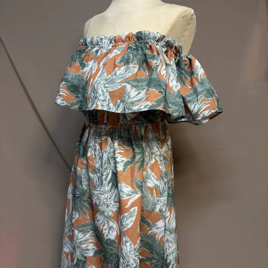 [BUNJANG] Off-Shoulder Floral Shirred Maxi Dress / 오프숄더 휴양지룩 플라워 패턴 셔링 원피스