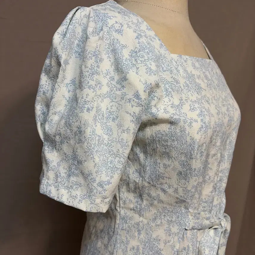 [SOLD OUT] 플라워 패턴 블루 한 여름 시원한 롱 원피스
