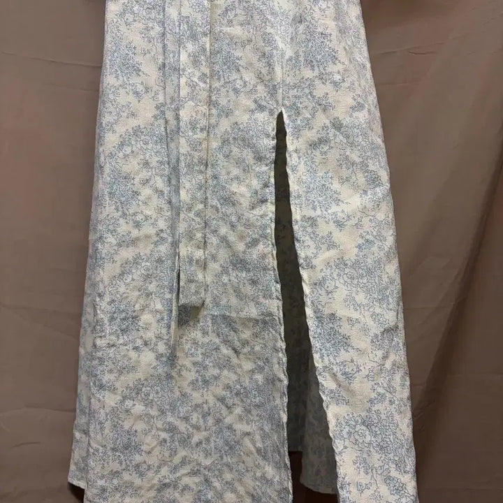 [SOLD OUT] 플라워 패턴 블루 한 여름 시원한 롱 원피스