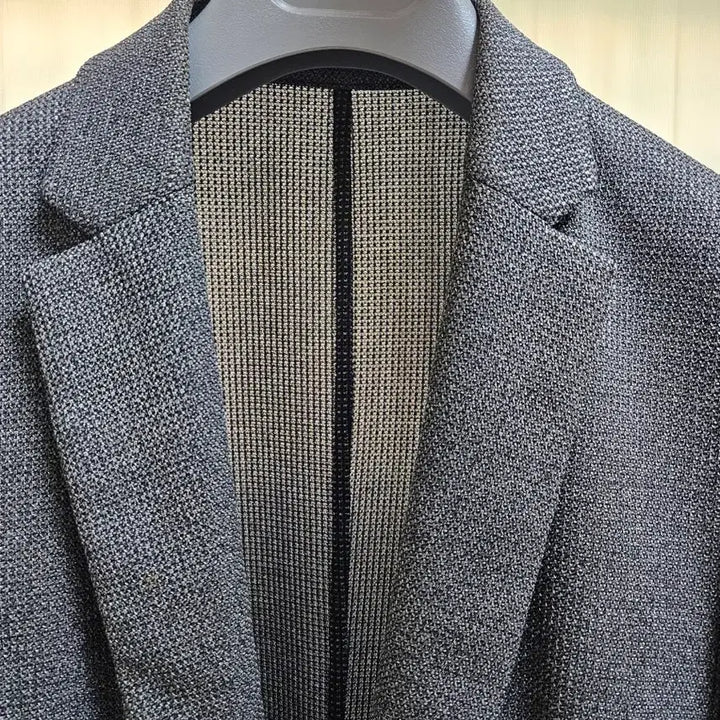 [SOLD OUT] DKNY