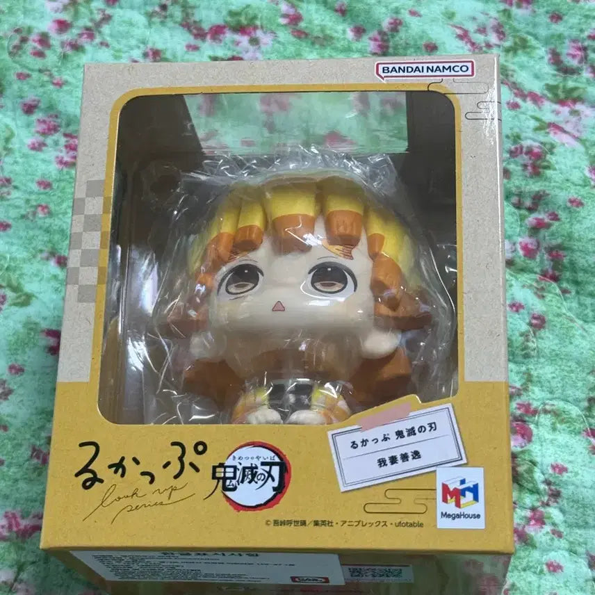 [BUNJANG] Demon Slayer Zenitsu Look Up Figure / 귀멸의 칼날 젠이츠 룩업 세모입 ver 판매합니다