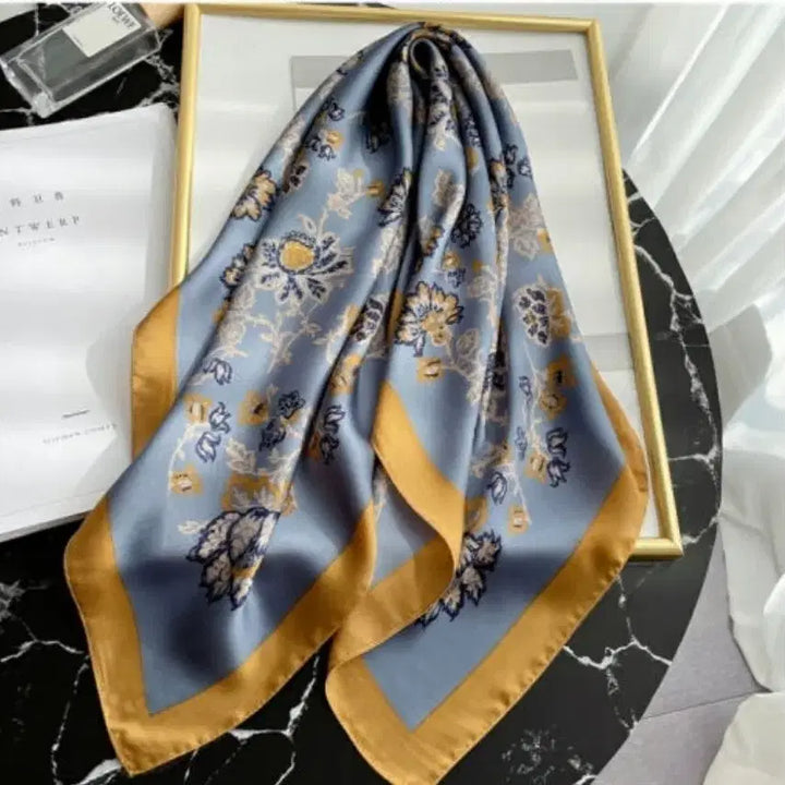 [SOLD OUT] 플라워 패턴 스카프(새상품)
