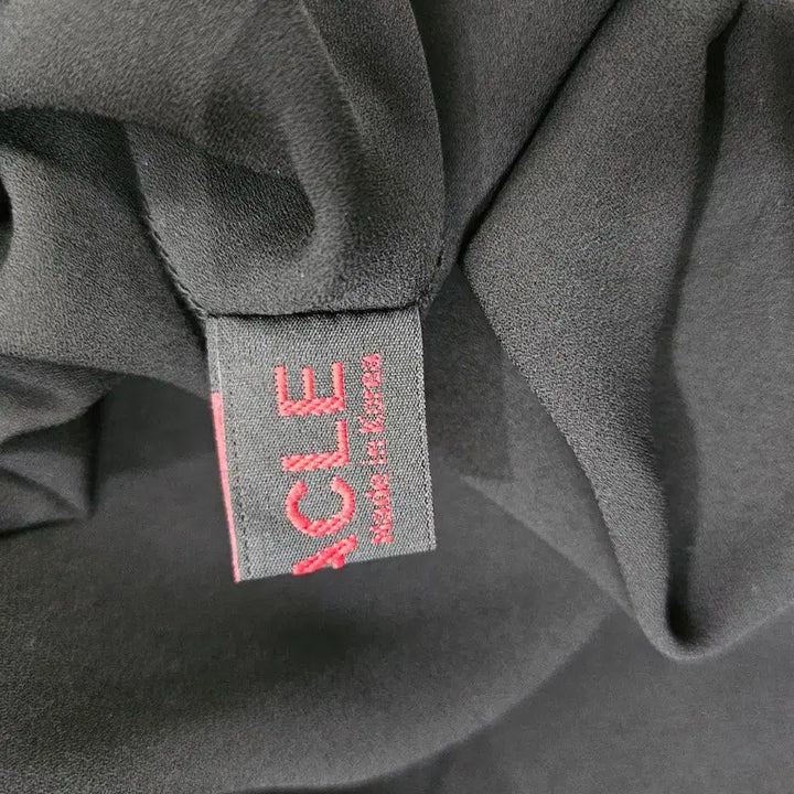 [SOLD OUT] 블랙 오버핏 박시 블라우스/보물찾기천사
