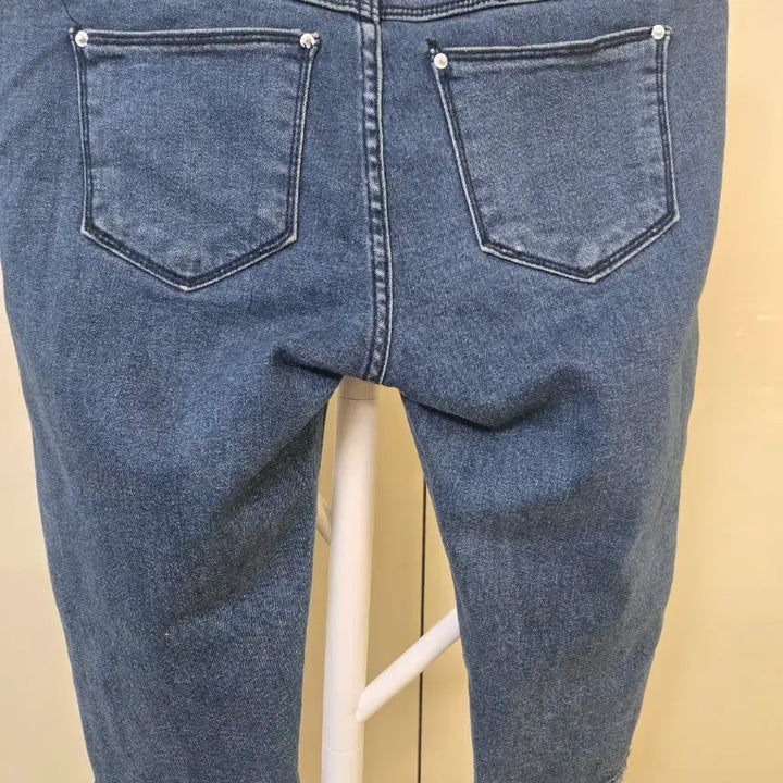 [BUNJANG] Damage Crop Denim Pants / 데미지 크롭 데님 팬츠
