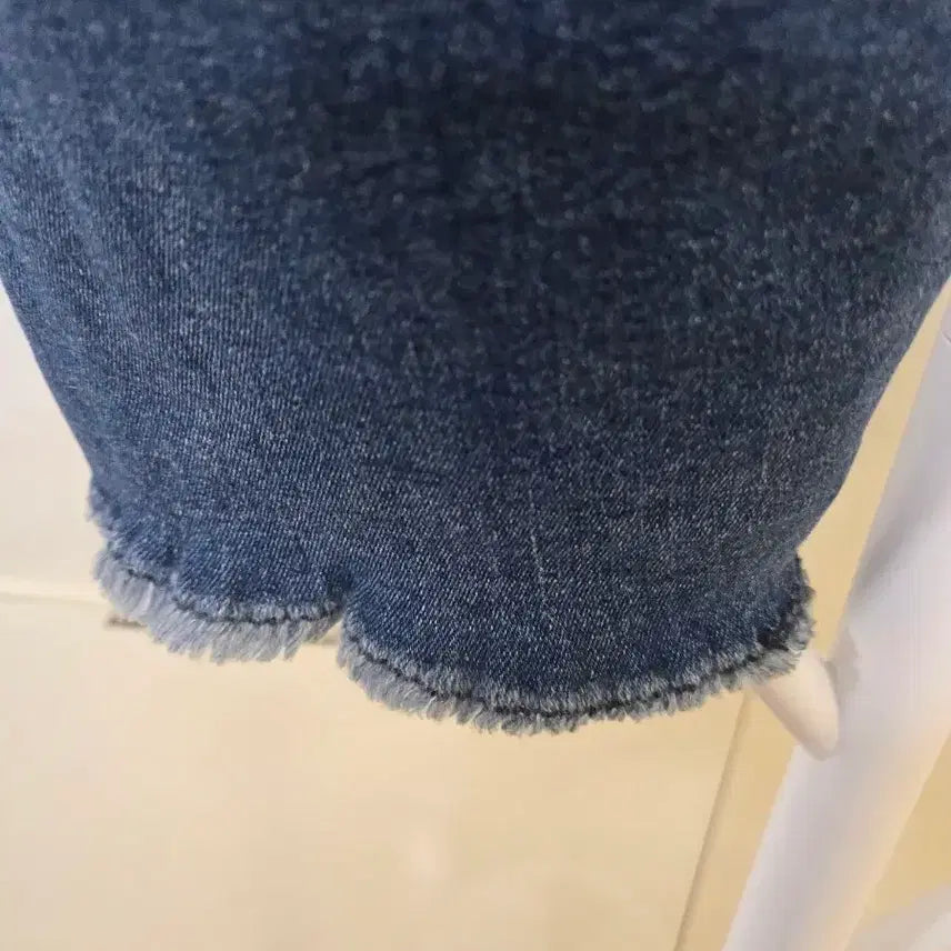 [BUNJANG] Damage Crop Denim Pants / 데미지 크롭 데님 팬츠