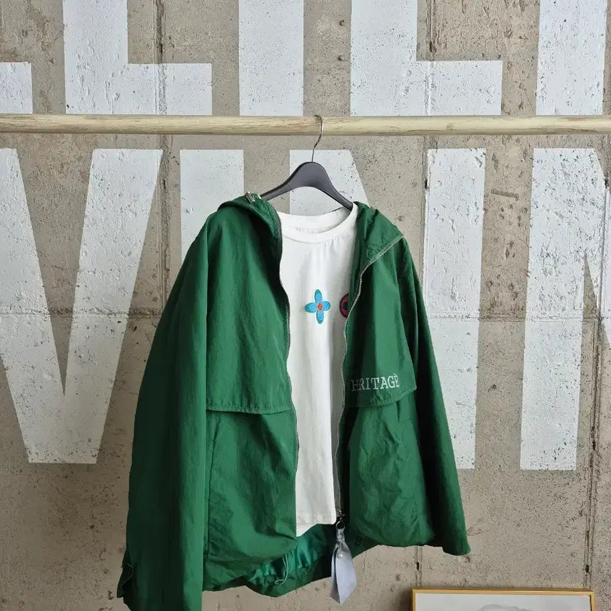 [SOLD OUT] 헤리티지 그린 후드 바람막이 점퍼